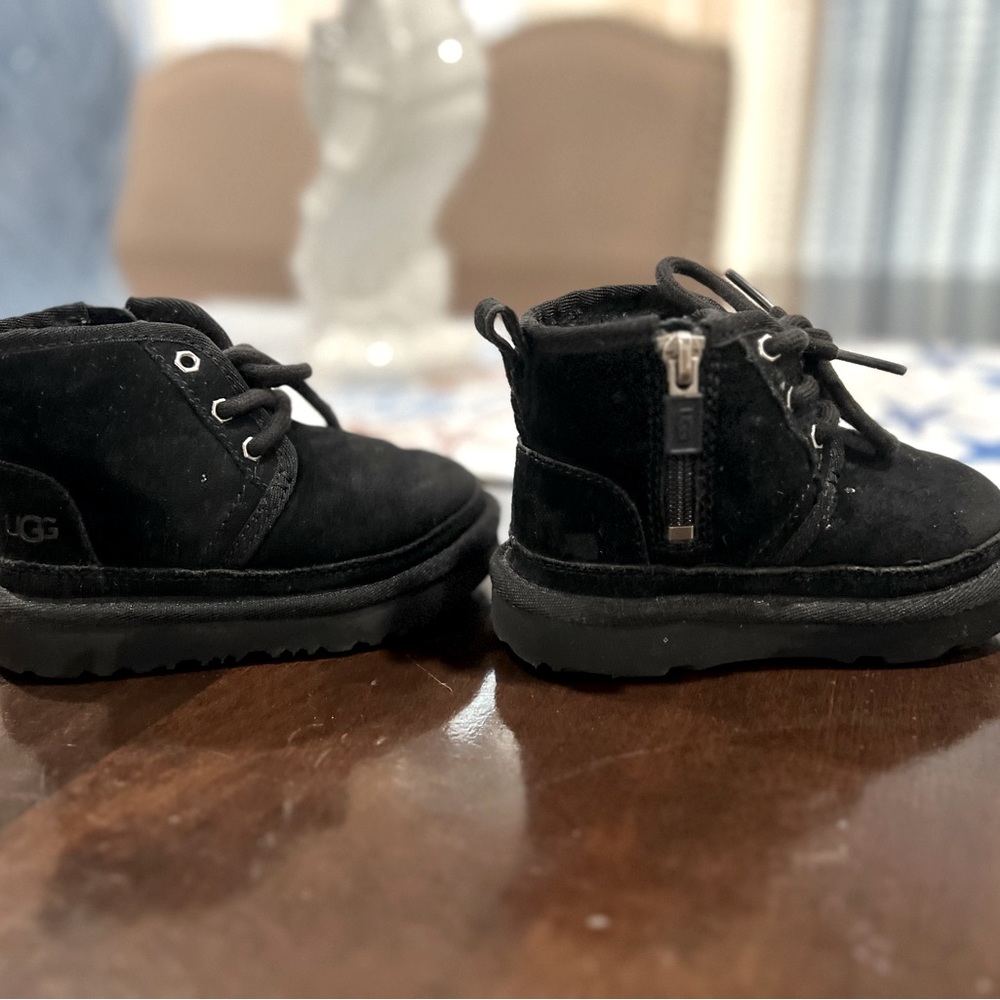 Ugg Neumel boots
